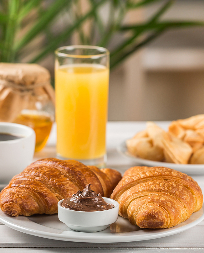 Snacks & Beverages